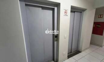 Imagem 13: Apartamento com 3 quartos sendo 1 suíte, portaria 24 horas, 1 vaga e aprox. 82m² de área p