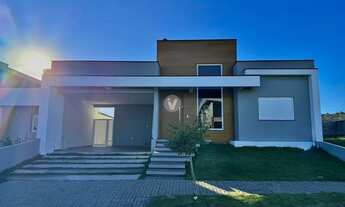 Imagem: Casa de alto padrão à venda em Camobi!