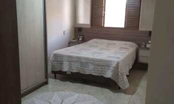 Imagem 5: Casa com Piscina e Edícula à Venda no Jardim Maria do Carmo Zona Norte de Londrina/PR