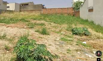 Imagem: Lote grande e bem localizado no Faiçalville