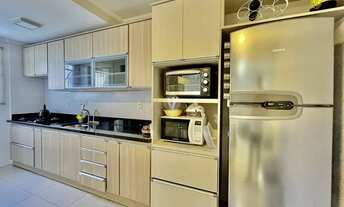 Imagem 6: Apartamento semimobiliado de dois dormitórios sendo um suíte