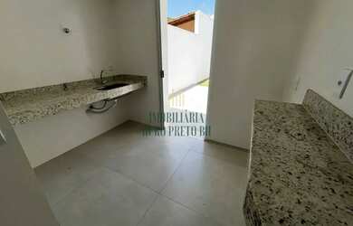 Imagem 3: Casa Duplex Geminada - 2 Quartos - Banho Social - Área Privativa - 2 Vagas - 58m² - Bairro