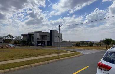 Imagem 4: TERRENO EM CONDOMÍNIO REGISTRADO BEM LOCALIZADO OPORTUNIDADE