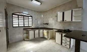 Imagem 2: Casa térrea no bairro Residencial Universitário em Presidente Prudente