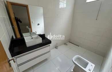 Imagem 6: Casa residencial com 2 quartos sendo 1 suíte disponível para Locação no bairro Jardim Euro