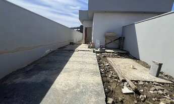 Imagem: Casa individual a venda lado morro