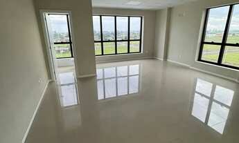 Imagem 3: Sala comercial térrea com aproximadamente 60 m²