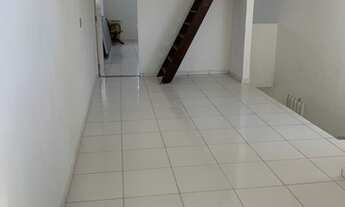 Imagem 3: Vendo casa Tríplex no Monte Castelo - Valor 200 Mil. Pode Utilizar FGTS p Entrada