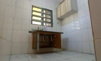 Imagem 2: Aluga-se Edícula - Sala /Quarto / Cozinha / Banheiro. R$ 750,00