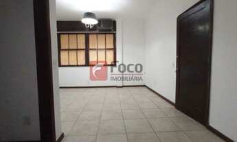 Imagem 7: HUMAITÁ. ÓTIMA ÁREA EXTERNA!!! ORIGINAL 3 QUARTOS COM SUÍTE. 1 VAGA DE GARAGEM!!!!