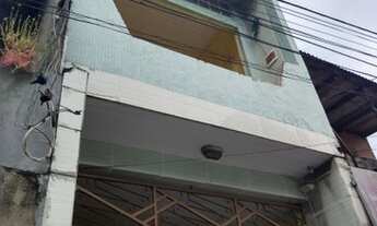 Imagem: Aluga-se casa com duas suítes de dois andares