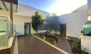 Imagem 7: Sobrado para venda possui 350 metros quadrados com 3 quartos