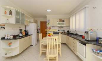 Imagem 5: Excelente Casa à venda em Santa Felicidade, 3 Quartos 5 Vagas com amplo quintal e 430m²pri