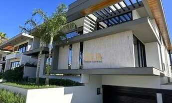 Imagem 3: Casa alto padrão em construção em Condomínio Fechado no bairro Jurerê Internacional - Flor