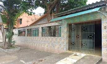 Imagem: Um Sobrado e uma Casa