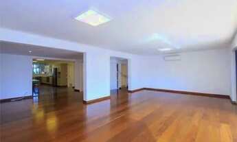 Imagem 3: Belíssimo Apartamento todo REFORMADO O Condomínio Chácara Santa Elena está loc