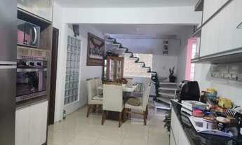 Imagem 5: Casa ampla em São José, com 3 quartos e 3 banheiros