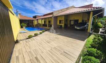 Imagem: Linda casa com piscina e área gourmet na