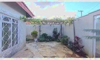 Imagem 4: Lindo Imóvel com três quartos sendo uma suite