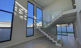 Imagem 7: Casa de condomínio para venda tem 218 metros quadrados com 3 quartos