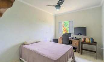 Imagem 7: Casa com 4 Dormitórios (2 Suítes) à Venda por R$ 950.000 - Condomínio Estância Marambaia