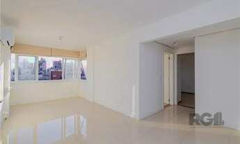 Imagem 3: Apartamento de dois dormitórios, suíte e uma vaga de garagem no bairro Rio Branco em Porto