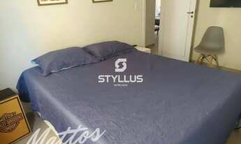 Imagem 7: Apartamento reformado com 2 quartos, vaga e elevador em condomínio fechado M87S