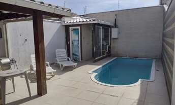 Imagem 5: Piscina e Churrasqueira no Peró