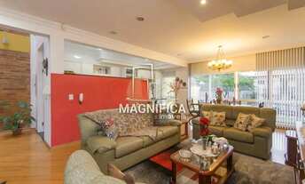 Imagem 4: Casa - Seminário.Linda casa, endereço nobre, em localização privilegiada do Seminário.Ao l