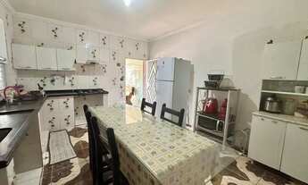 Imagem 6: Sobrado à venda com 270 metros de costrução, com 4 quartos no Setor Jardins Madri - Goiân