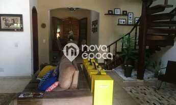 Imagem 2: Pitangueiras Casa em condomínio com 5 dormitórios