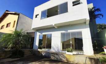 Imagem 5: Casa para venda em Jardim Sevilha com 3 quartos, sendo 2 suítes , 161m²