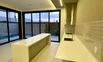 Imagem 4: Sobrado com 5 suítes e mais escritório e home no Florais da Mata