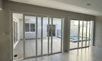 Imagem 7: Casa Térrea 3 Suites + Escritório, Piscina e Área Gourmet integrada- Condomínio Maikai