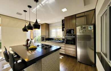 Imagem 7: SOBRADO À VENDA EM CONDOMÍNIO FECHADO COM 3 SUÍTES E LAZER COMPLETO