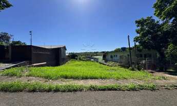 Imagem: Terreno amplo à venda no Centro de Foz