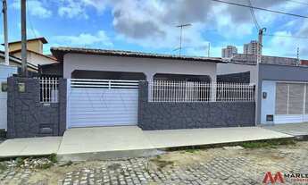 Imagem: Casa em Neópolis, 3 suítes, varanda, ótima