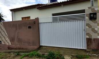 Imagem 2: Dois imóveis recém-construídos