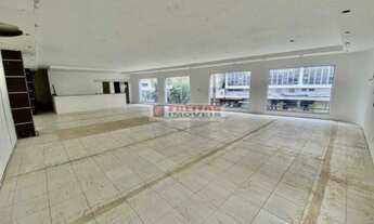 Imagem 2: SALÃO COM 155M² COZINHA E BANHEIRO FRENTE PARA O MERGULHÃO