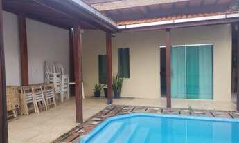 Imagem: Casa com piscina