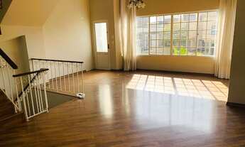 Imagem 6: Casa no Bairro Água Verde, com 3 quartos e mezanino