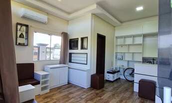 Imagem 7: SOBRADO DE ESQUINA COM LOJA