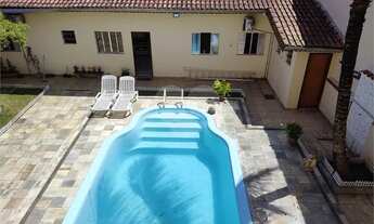 Imagem 6: Sobrado para venda possui 286 metros quadrados com 6 quartos em Canto do Forte - Praia Gra