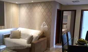 Imagem 2: Apartamento para venda possui 60 metros quadrados com 2 quartos em Irajá - Rio de Janeiro