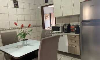 Imagem 7: CASA COM PISCINA APENAS 500 METROS DO MAR NO CENTRO DE NAVEGANTES - SC