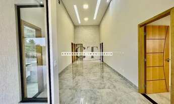 Imagem 2: Casa térrea de 4 suítes plenas e 4 vagas de garagem à venda, Residencial Vale Verde