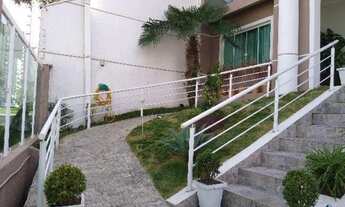 Imagem 6: Casa a venda, 06 quartos c/suíte, 06 vagas, no Água Verde em Curitiba PR