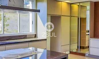 Imagem 6: Excelente casa recem construida 4 suites com otimos armarios proximo a portaria