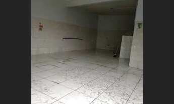 Imagem: Loja grande próximo ao São Gonçalo Shopping