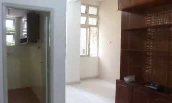 Imagem 3: Kitnet no Tororó, ótima localização